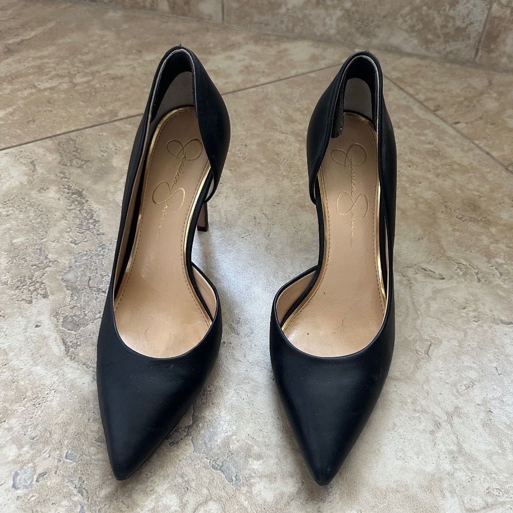 Black heels Jessica Simpson size 8